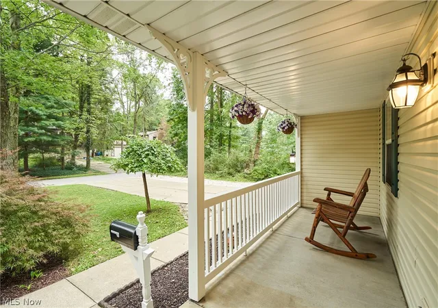 Photo 5 of Single family home for sale at 2936 Vincent Rd, Silver Lake, OH 44224 | MLS# 5218932 | Listing updated on 2026-08-27