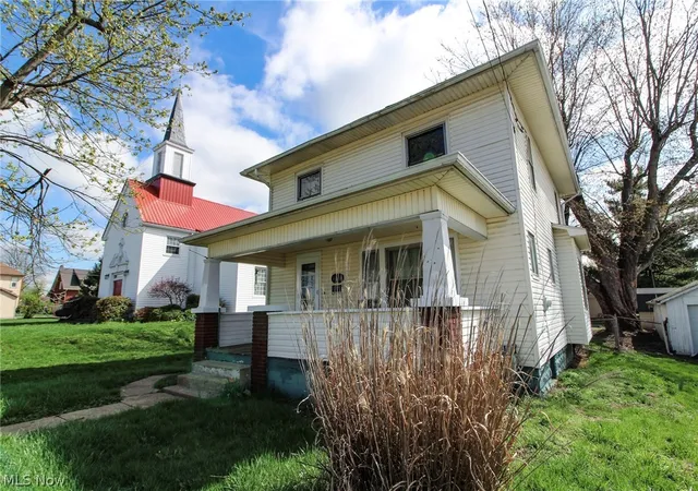 Photo 1 of Single family home for sale at 1338 Pine St, Zanesville, OH 43701 | MLS# 5236507 | Listing updated on 2026-08-24