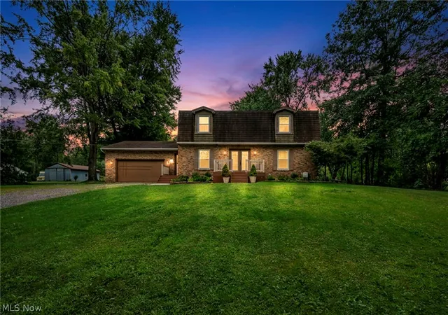 Single family home for sale at 615 Salt Springs Rd, Mineral Ridge, OH 44440 | MLS# 5236480
