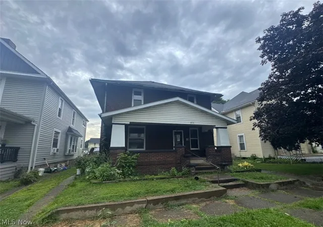 Photo 1 of Single family home for sale at 323 S 9th Street, Coshocton, OH 43812 | MLS# 5236510 | Listing updated on 2026-09-23
