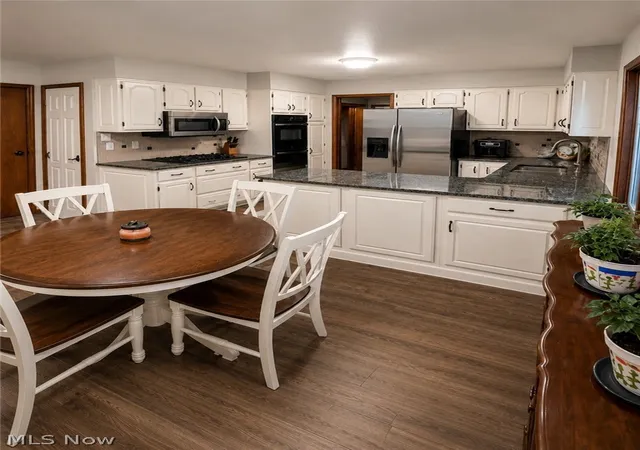 Photo 3 of Single family home for sale at 3020 Andrews Pl, East Liverpool, OH 43920 | MLS# 5236503 | Listing updated on 2026-09-30