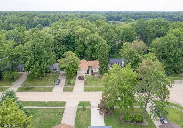 Photo 24 of Single family home for sale at 5901 Hawthorne Holw, North Ridgeville, OH 44039 | MLS# 5236121 | Listing updated on 2026-08-22