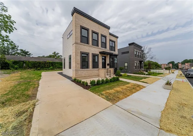 Photo 3 of Single family home for sale at 1866 Woodlawn Ave, Cleveland, OH 44112 | MLS# 5236442 | Listing updated on 2026-10-05