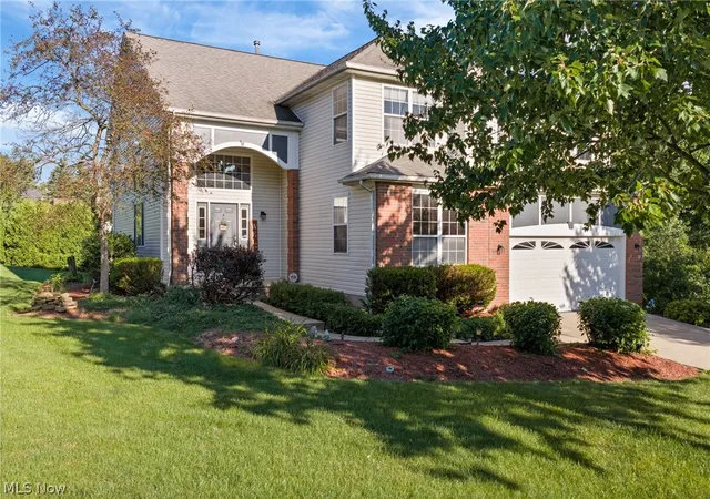 Photo 2 of Single family home for sale at 4851 Gateway Dr, Medina, OH 44256 | MLS# 5231186 | Listing updated on 2026-08-27