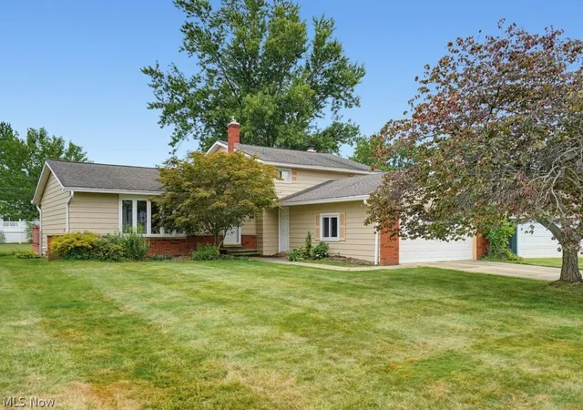 Photo 1 of Single family home for sale at 16331 Canterbury Dr, Strongsville, OH 44136 | MLS# 5236094 | Listing updated on 2026-08-26