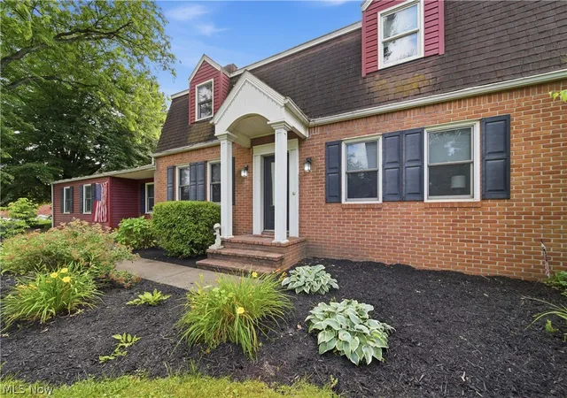 Photo 1 of Sale Pending at 7445 Market Ave N, Canton, OH 44721 | MLS# 5236511 | Listing updated on 2026-08-21