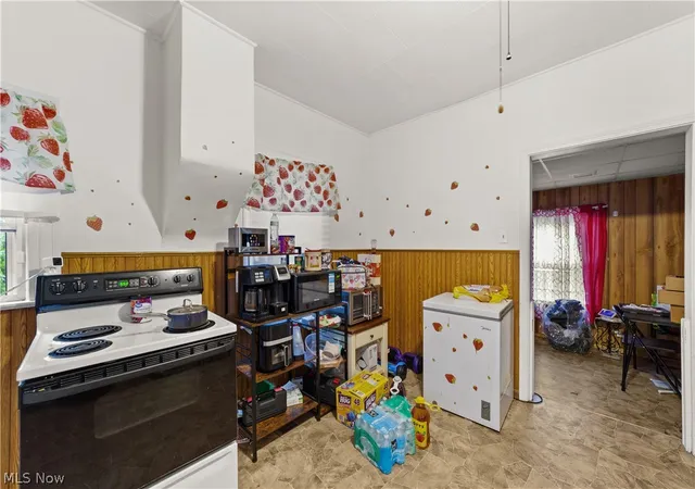 Photo 4 of Single family home for sale at 206 W 29th Street, Lorain, OH 44055 | MLS# 5236389 | Listing updated on 2026-08-14