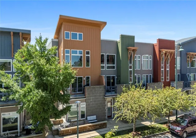 Condo for sale at 7427 Battery Park Blvd, Cleveland, OH 44102 | MLS# 5236328