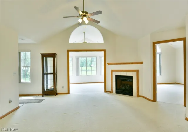 Listing Photo 4 - Condo for sale in building located at 1204 River Gln Dr NE, Warren, OH 44484