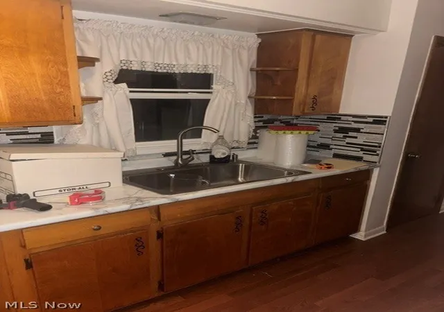 Photo 3 of Sale Pending at 1600 Difford, Niles, OH 44446 | MLS# 5236569 | Listing updated on 2026-09-28