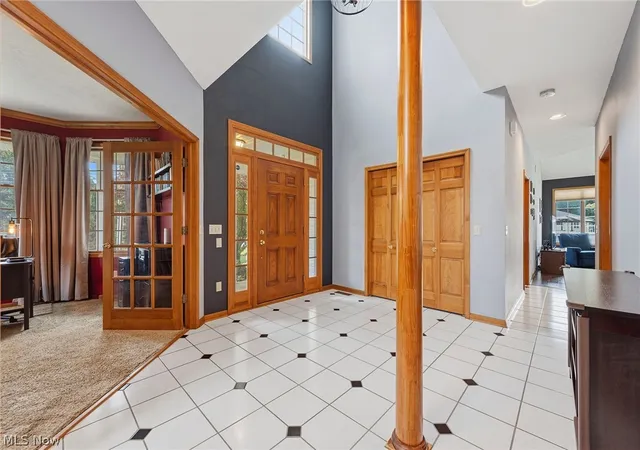 Photo 3 of Single family home for sale at 46787 Middle Ridge Rd, Amherst, OH 44001 | MLS# 5235945 | Listing updated on 2026-08-29