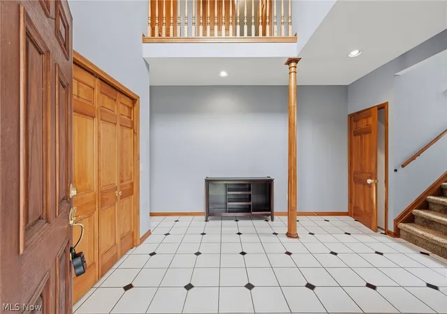 Photo 3 of Single family home for sale at 46787 Middle Ridge Rd, Amherst, OH 44001 | MLS# 5235945 | Listing updated on 2026-08-29
