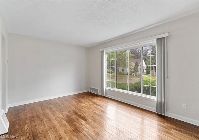 Photo 3 of Sale Pending at 1335 Greenwood Ave, Akron, OH 44320 | MLS# 5236655 | Listing updated on 2026-08-20