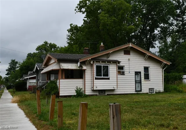 Photo 3 of Single family home for sale at 1582 E 133rd Street, Cleveland, OH 44112 | MLS# 5235152 | Listing updated on 2026-08-14