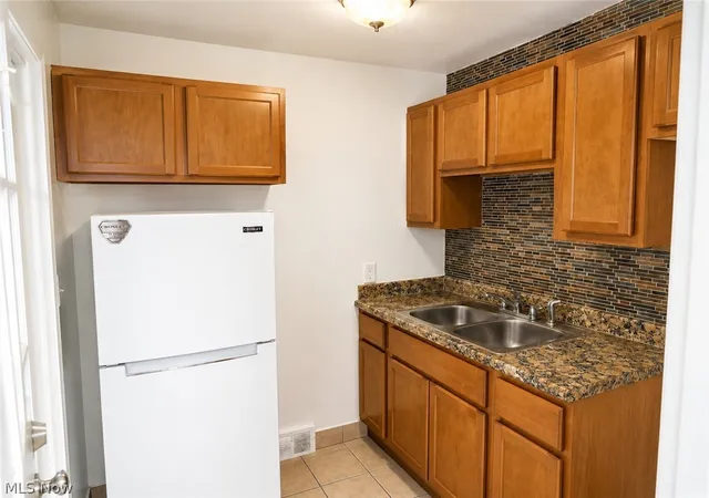 Photo 2 of Condo for sale at 451 Clearview Dr, Euclid, OH 44123 | MLS# 5236681 | Listing updated on 2026-09-01