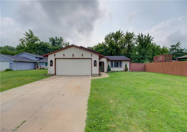 Photo 1 of Single family home for sale at 1719 Narragansett Blvd, Lorain, OH 44053 | MLS# 5236238 | Listing updated on 2026-10-06