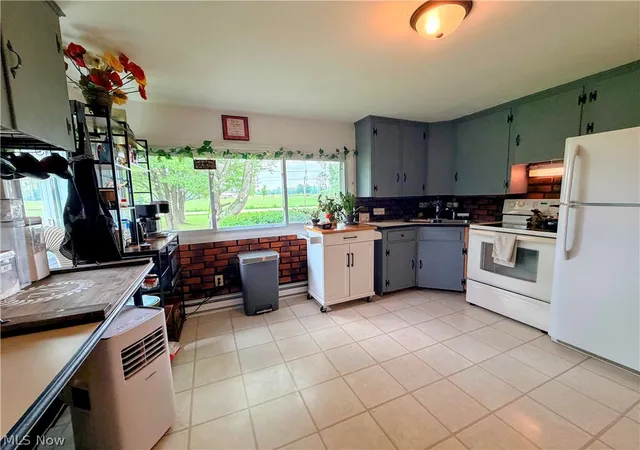 Photo 4 of Single family home for sale at 728 Johnson Plank Rd NE, Warren, OH 44481 | MLS# 5236584 | Listing updated on 2026-08-26