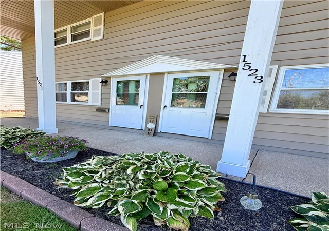 Photo 3 of Sale Pending at 1521-1523 Missouri Ave, Lorain, OH 44052 | MLS# 5236560 | Listing updated on 2026-08-17