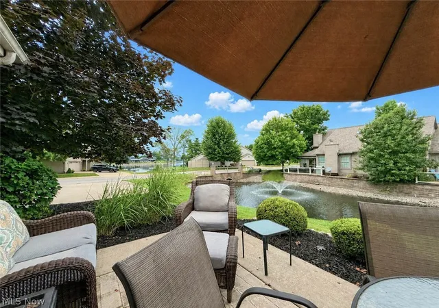 Listing Photo 4 - Condo for sale in building located at 334 Windjammer Dr, Columbiana, OH 44408