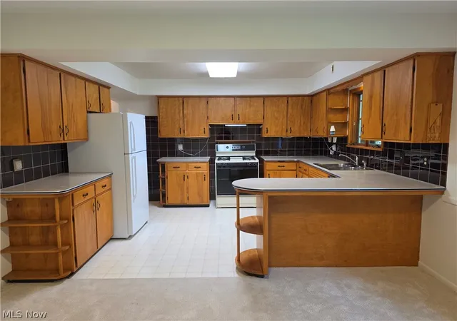 Photo 3 of Sale Pending at 1459 Stepney, Niles, OH 44446 | MLS# 5231275 | Listing updated on 2026-09-23