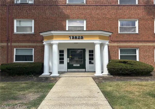 Photo 2 of Sale Pending at 13825 Cedar Rd #306A, Cleveland, OH 44118 | MLS# 5234440 | Listing updated on 2026-09-17