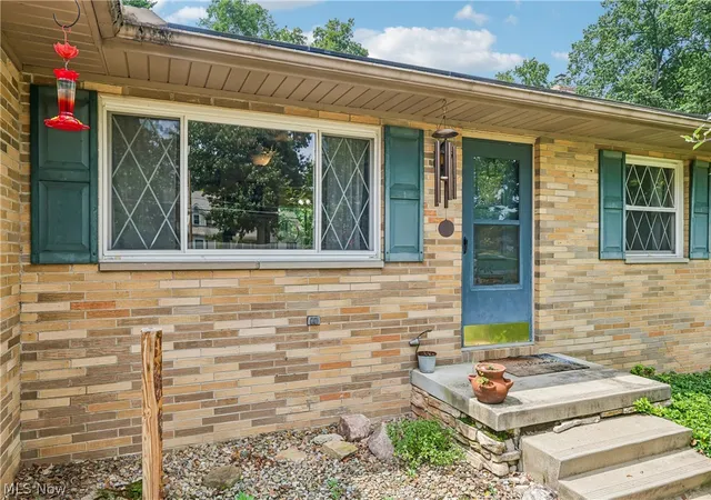Photo 4 of Single family home for sale at 4908 Encino Dr, New Franklin, OH 44319 | MLS# 5235211 | Listing updated on 2026-08-29