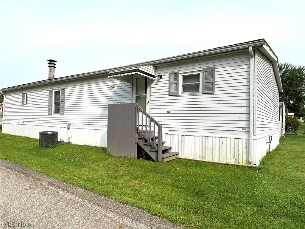Single family home for sale at 9230 State Route 45 #42, Lisbon, OH 44432 | MLS# 5236490