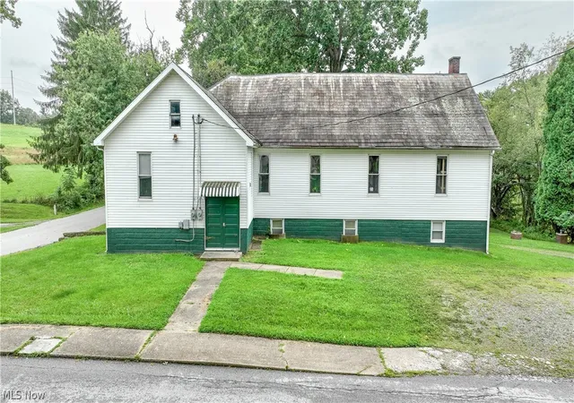 Photo 1 of Single family home for sale at 980 Shamrock Dr, Barnesville, OH 43713 | MLS# 5236750 | Listing updated on 2026-10-05