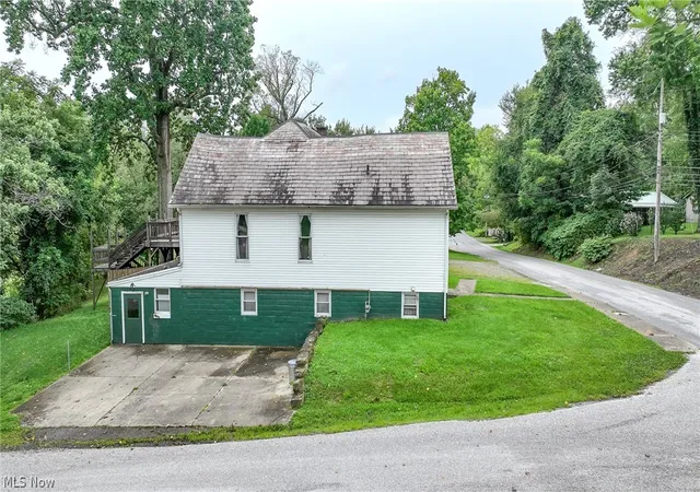 Photo 3 of Single family home for sale at 980 Shamrock Dr, Barnesville, OH 43713 | MLS# 5236750 | Listing updated on 2026-10-05