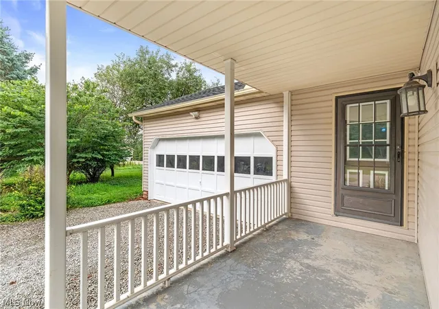 Photo 3 of Single family home for sale at 1404 Kristen Cir, Mogadore, OH 44260 | MLS# 5236751 | Listing updated on 2026-08-17