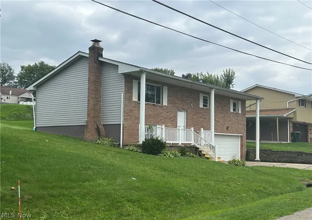 Photo 2 of Sale Pending at 108 Brentwood Blvd, Steubenville, OH 43953 | MLS# 5236067 | Listing updated on 2026-09-22