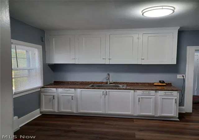 Listing Photo 5 - Condo for sale in building located at 3606 E 112th St, Cleveland, OH 44105