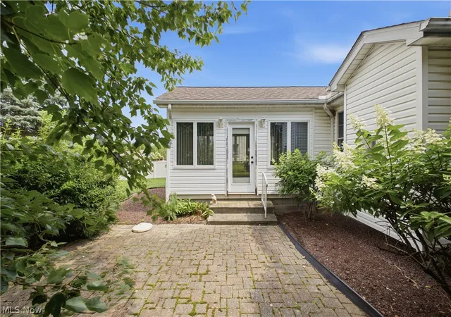 Photo 39 of Sale Pending at 892 Mayfield Dr, Youngstown, OH 44512 | MLS# 5236763 | Listing updated on 2026-08-16