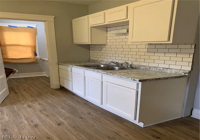 Listing Photo 5 - Condo for sale in building located at 10013 Somerset Ave, Cleveland, OH 44108