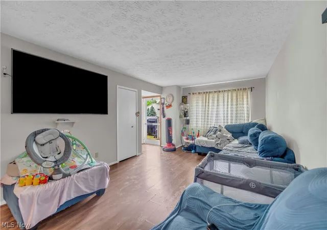 Photo 3 of Condo for sale at 4300 Hyde Park Ct #7, North Olmsted, OH 44070 | MLS# 5236263 | Listing updated on 2026-08-28