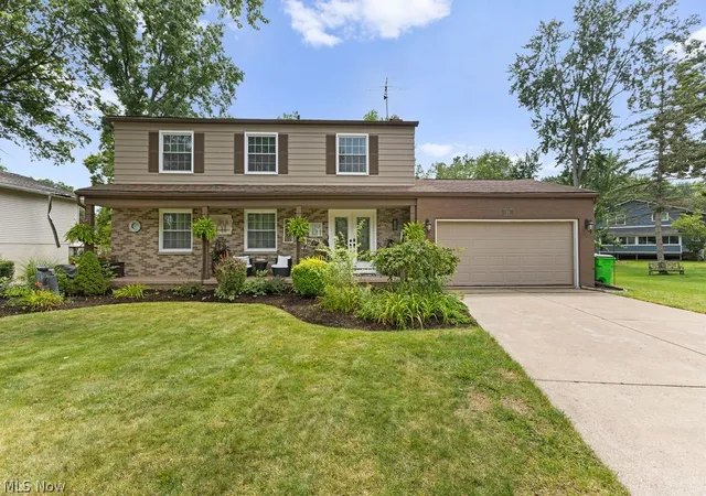 Photo 1 of Sale Pending at 578 Martinique Cir, Stow, OH 44224 | MLS# 5236539 | Listing updated on 2026-08-19