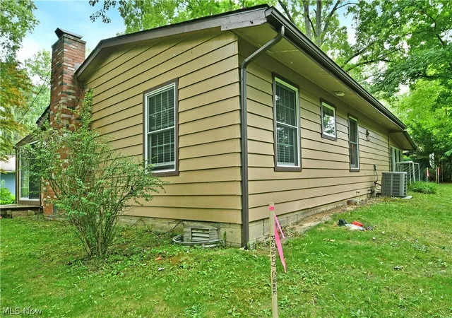 Photo 2 of Single family home for sale at 6011 State Route 46 D Dr, Cortland, OH 44410 | MLS# 5236136 | Listing updated on 2026-09-30