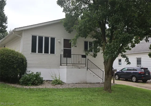 Photo 1 of Sale Pending at 288 E Cassell Ave, Barberton, OH 44203 | MLS# 5235702 | Listing updated on 2026-08-22