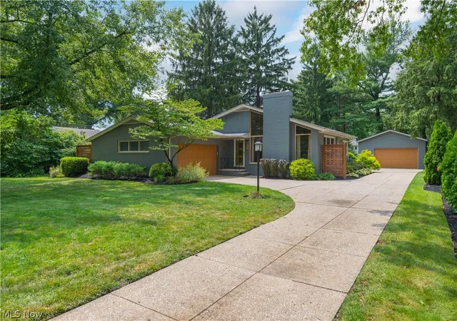 Photo 1 of Single family home for sale at 374 Bradley Rd, Bay Village, OH 44140 | MLS# 5236652 | Listing updated on 2026-08-26