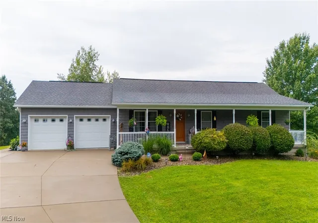 Photo 2 of Single family home for sale at 50925 Windy Hl Rd, Jacobsburg, OH 43933 | MLS# 5236781 | Listing updated on 2026-08-28