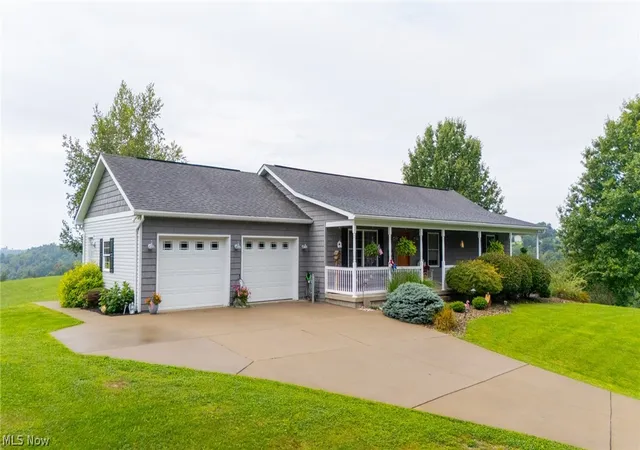 Photo 3 of Single family home for sale at 50925 Windy Hl Rd, Jacobsburg, OH 43933 | MLS# 5236781 | Listing updated on 2026-08-28