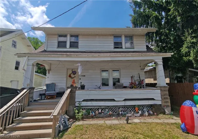 Photo 1 of Single family home for sale at 1135 Oak Ave Nw, Canton, OH 44708 | MLS# 5236889 | Listing updated on 2026-08-27