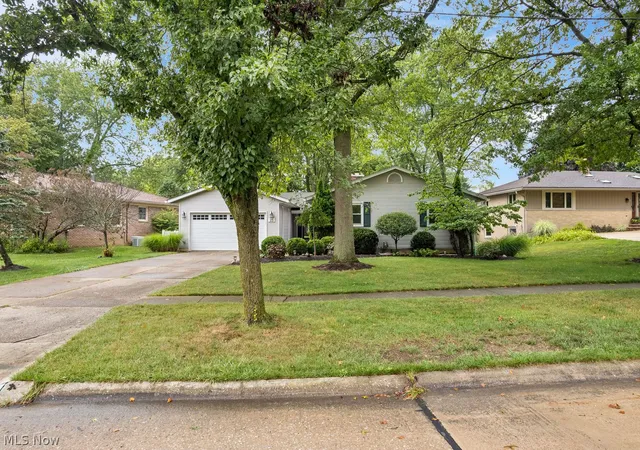 Photo 1 of Sale Pending at 25 Squires Ct, Medina, OH 44256 | MLS# 5236910 | Listing updated on 2026-08-22