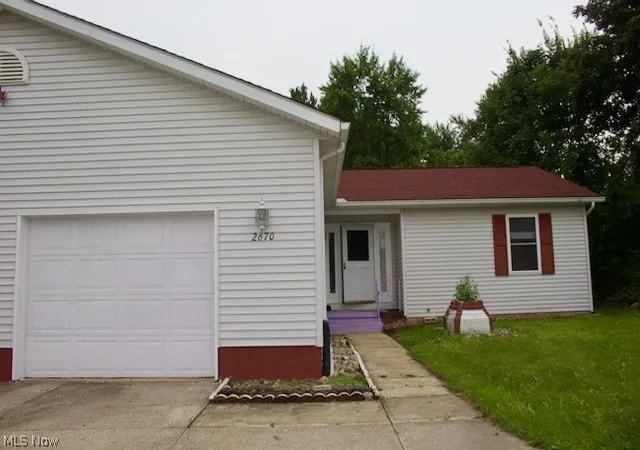 Listing Photo 4 - Condo for sale in building located at 2670-2672 Graham Rd, Stow, OH 44224