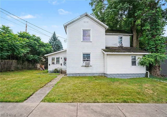 Photo 1 of Multi family home for sale at 17 W Wilson Ave, Girard, OH 44420 | MLS# 5236639 | Listing updated on 2026-08-26
