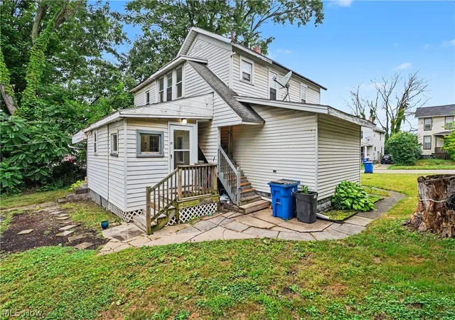 Photo 3 of Multi family home for sale at 17 W Wilson Ave, Girard, OH 44420 | MLS# 5236639 | Listing updated on 2026-08-26
