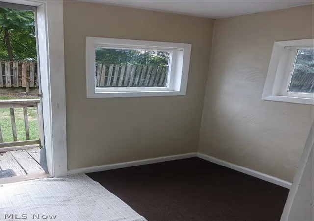Listing Photo 5 - Condo for sale in building located at 17 W Wilson Ave, Girard, OH 44420