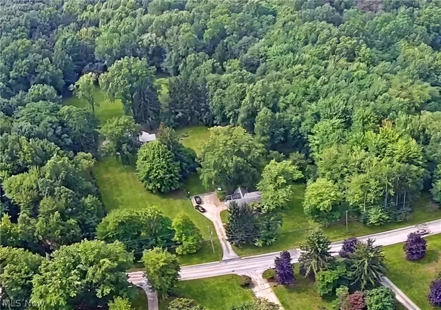 Photo 4 of Single family home for sale at 27304 White Rd, Willoughby Hills, OH 44092 | MLS# 5236850 | Listing updated on 2026-09-25