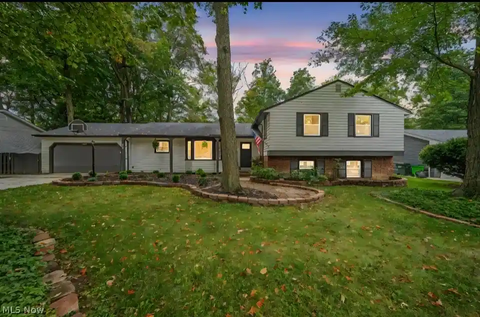 Photo 1 of Single family home for sale at 1066 Eastlawn Dr, Cleveland, OH 44143 | MLS# 5236897 | Listing updated on 2026-10-26