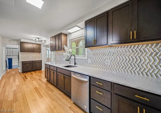 Photo 4 of Single family home for sale at 1066 Eastlawn Dr, Cleveland, OH 44143 | MLS# 5236897 | Listing updated on 2026-08-22